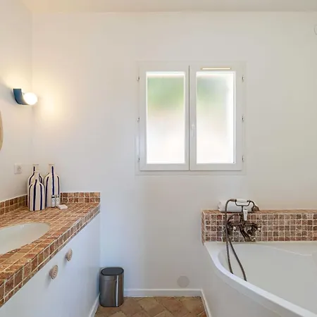 Sumptuous Provencale Grimaud